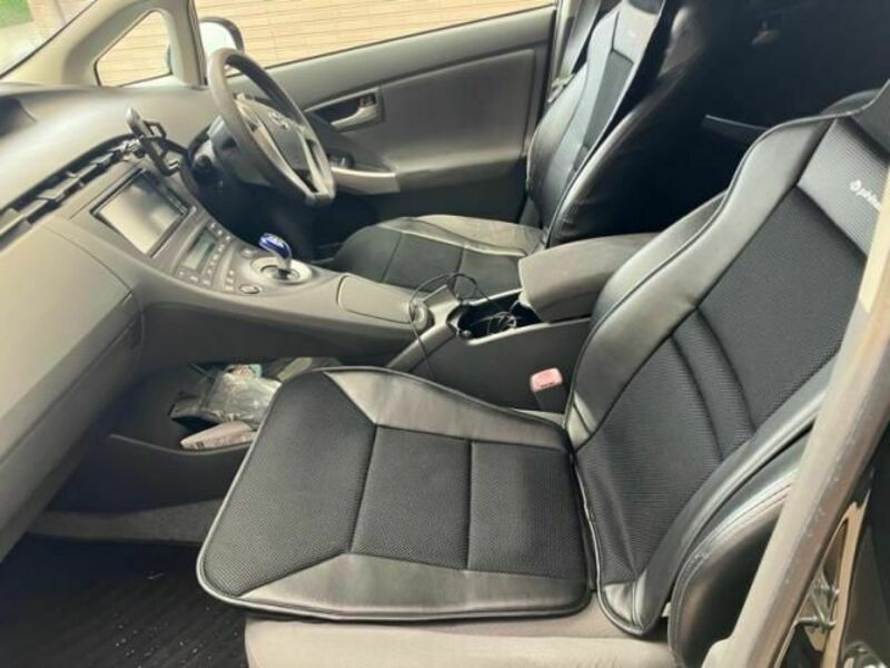 PRIUS-7