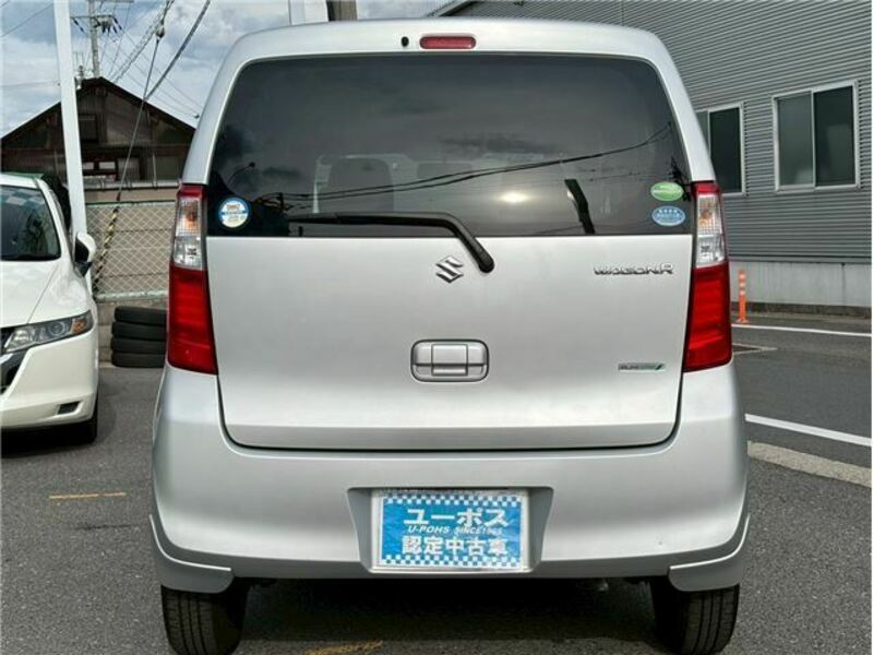 WAGON R-8