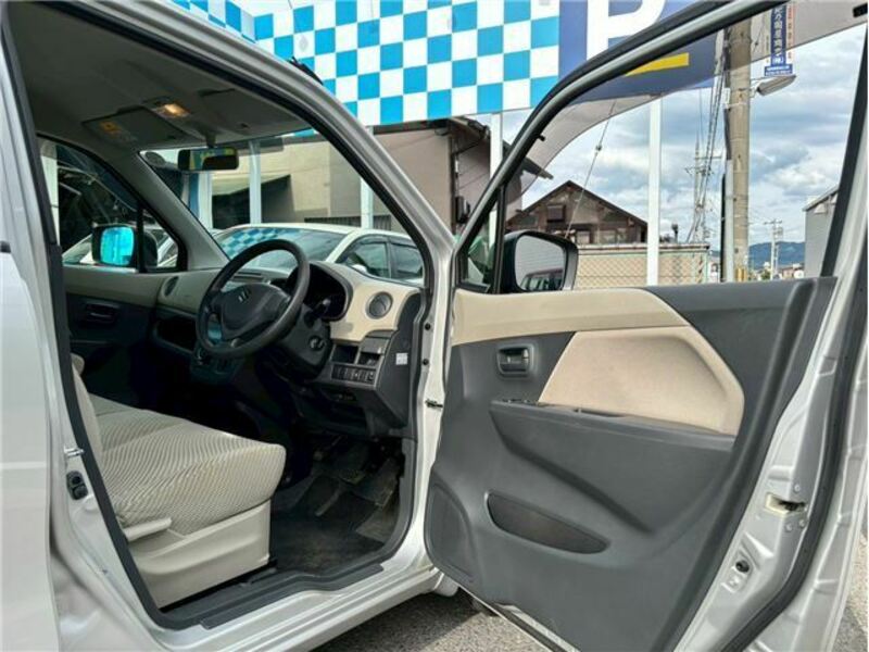WAGON R-16