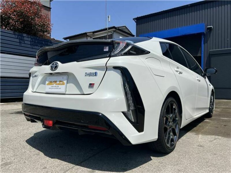 PRIUS PHV