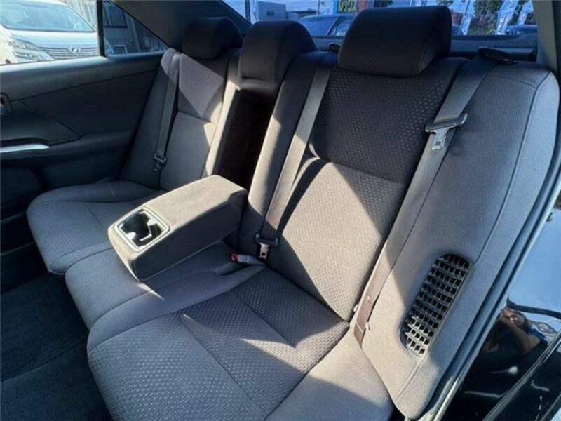 CAMRY-28