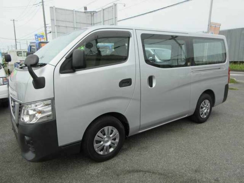 NV350 CARAVAN-9