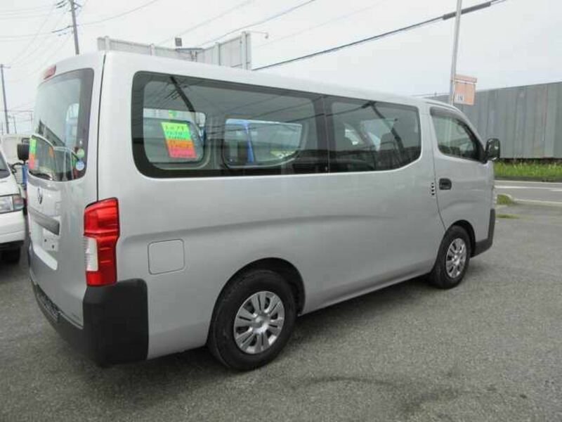NV350 CARAVAN-10
