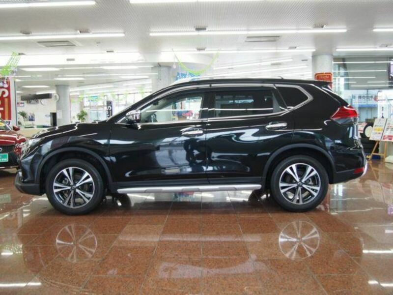 X-TRAIL-4