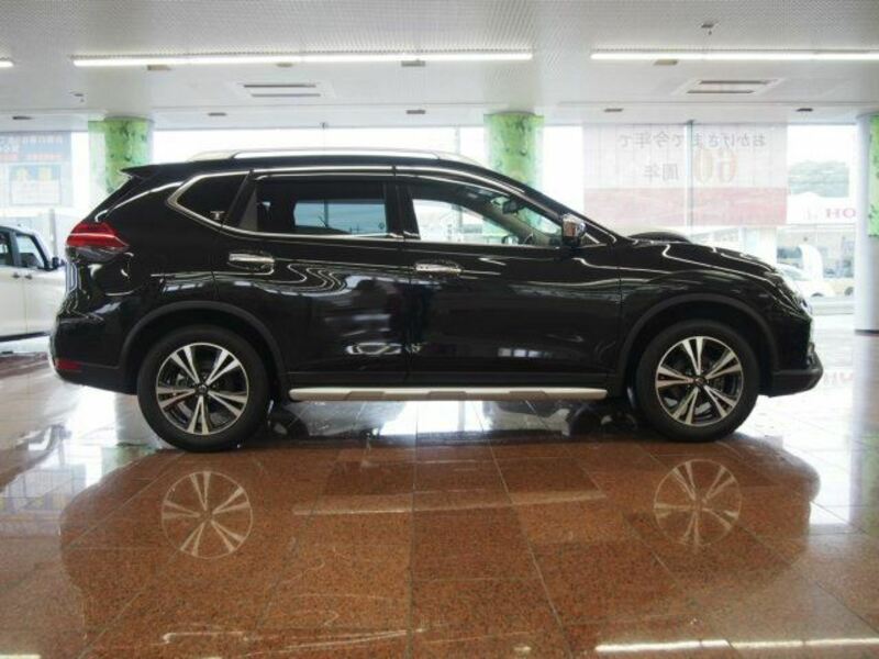 X-TRAIL-7