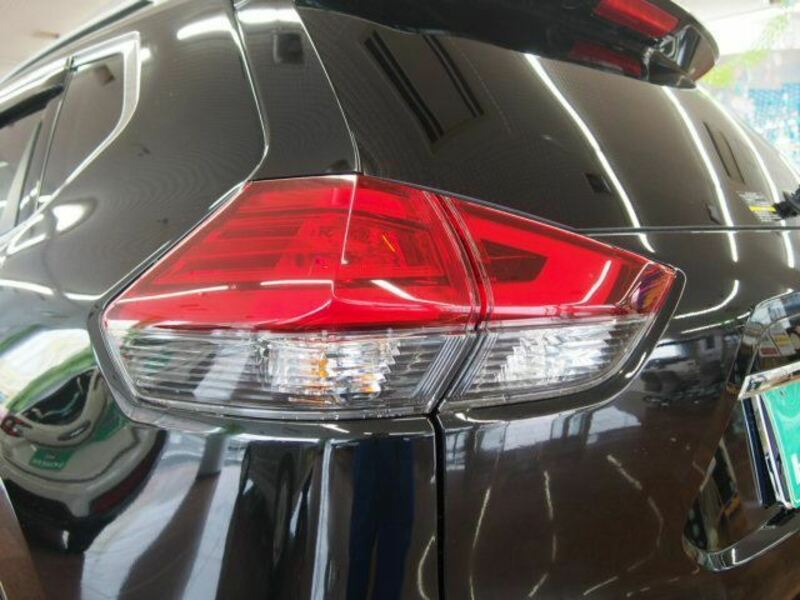 X-TRAIL-21