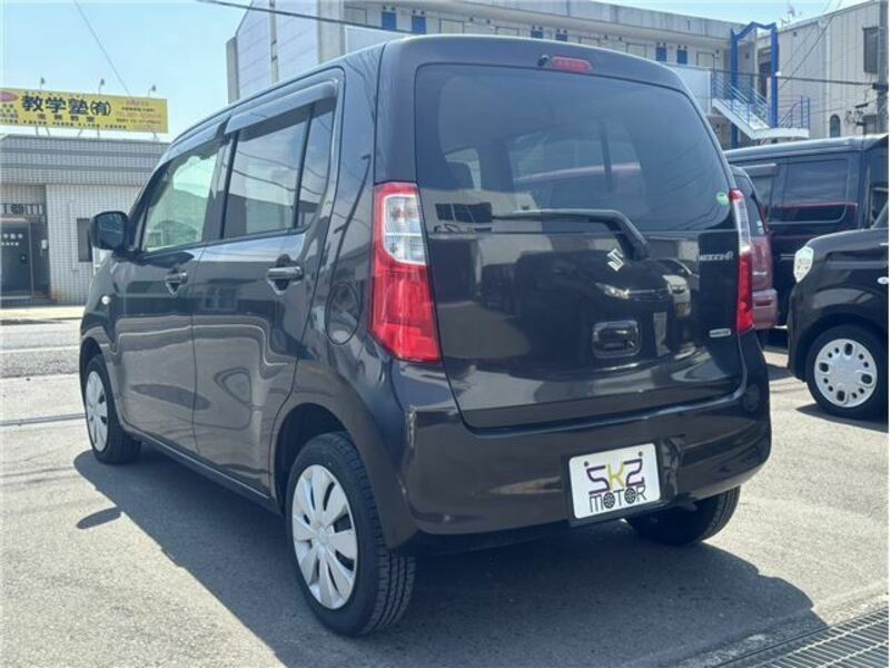 WAGON R