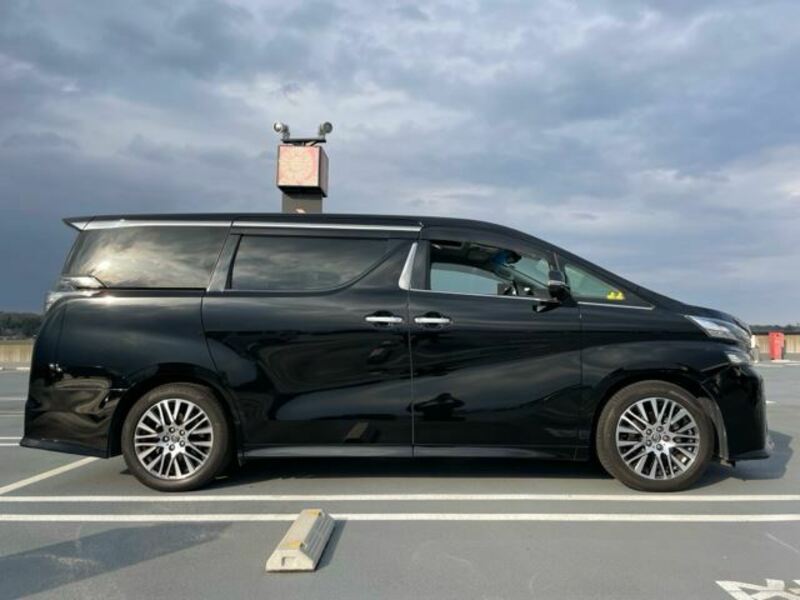 VELLFIRE-5