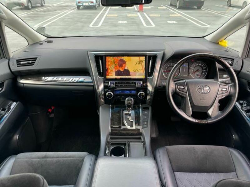 VELLFIRE-13