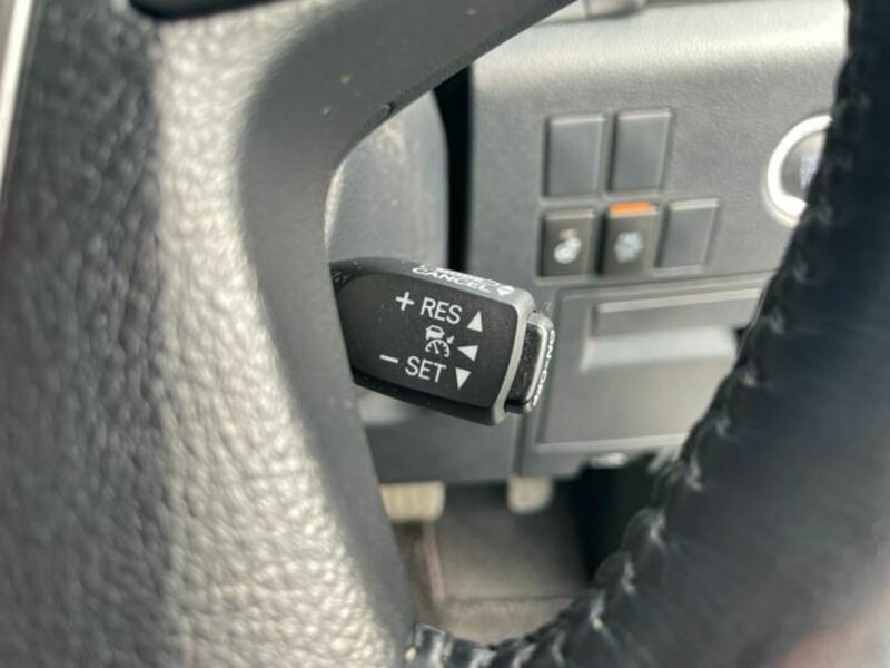VELLFIRE-31
