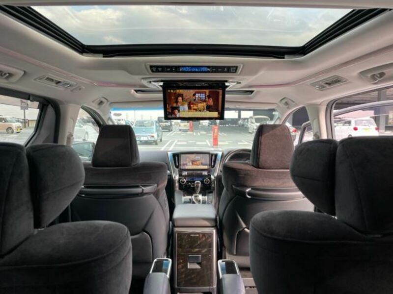 VELLFIRE-38