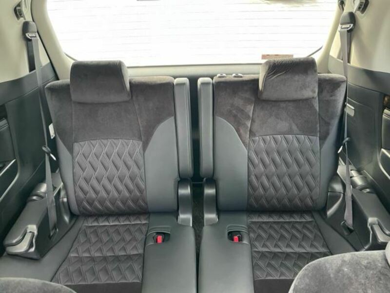 VELLFIRE-39