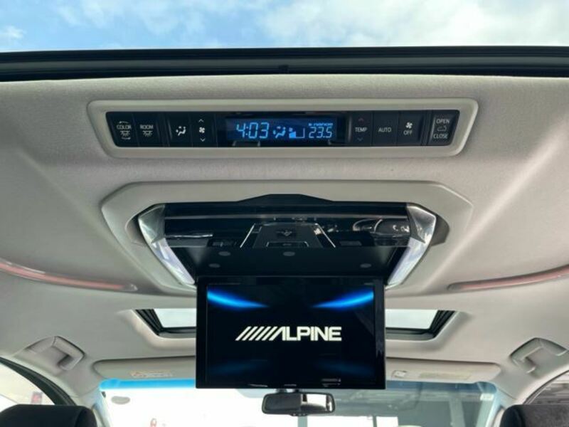 VELLFIRE-41