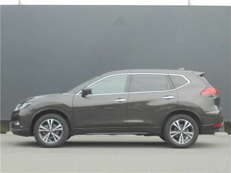 X-TRAIL-3