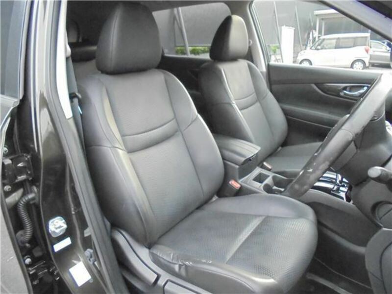 X-TRAIL-17
