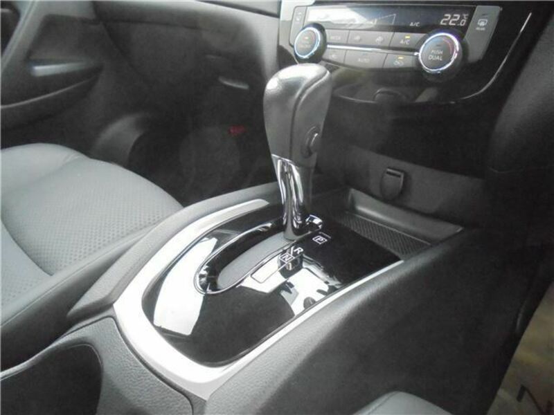 X-TRAIL-38