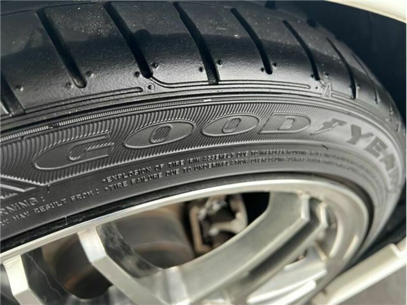 VELLFIRE-39
