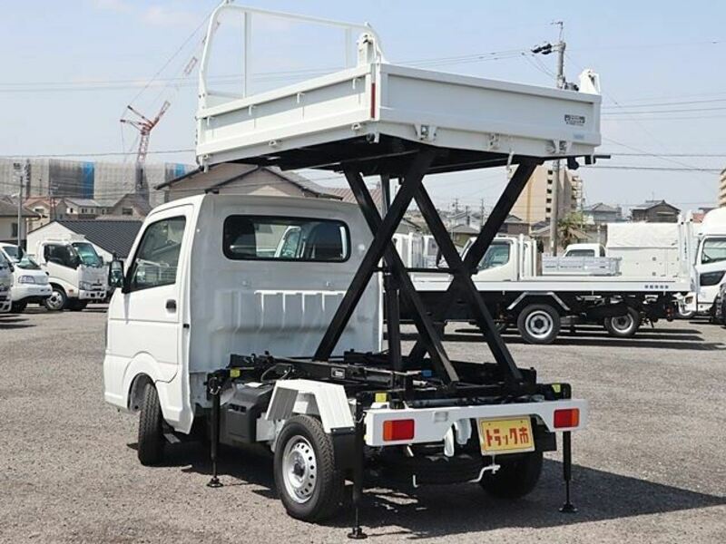 CARRY TRUCK