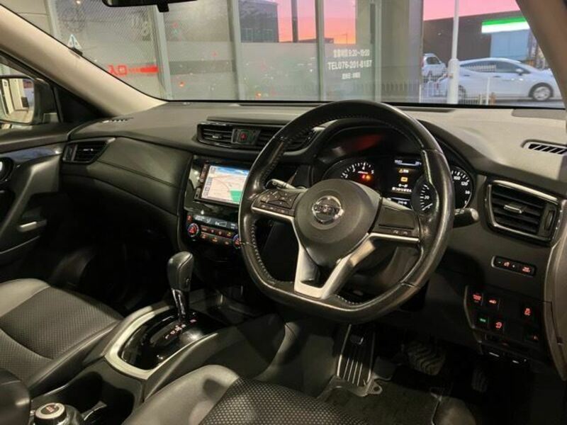 X-TRAIL-16