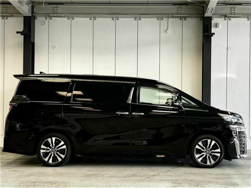 VELLFIRE-3