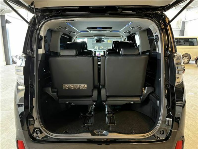 VELLFIRE-43