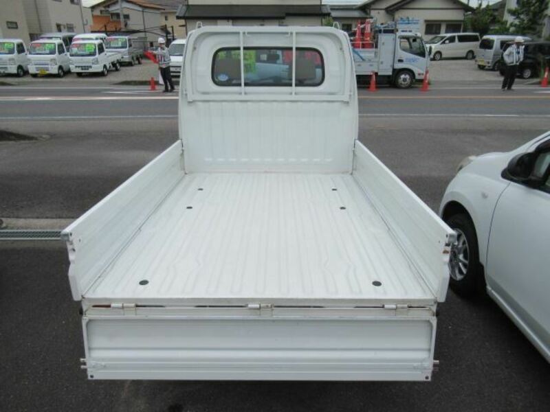 CLIPPER TRUCK