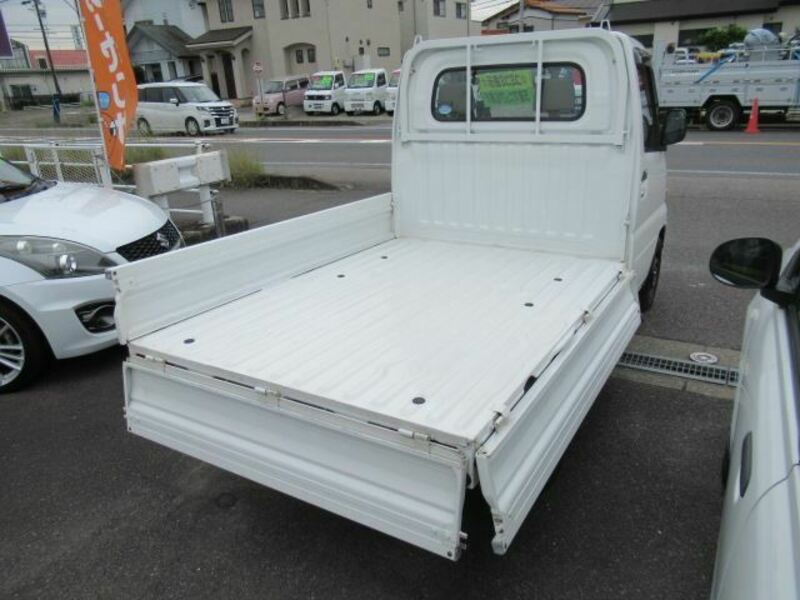 CLIPPER TRUCK
