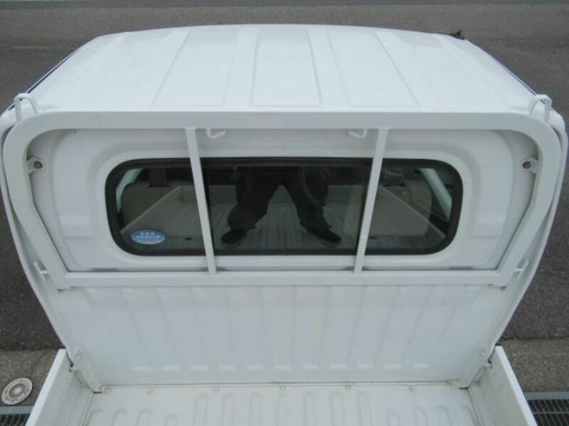CLIPPER TRUCK