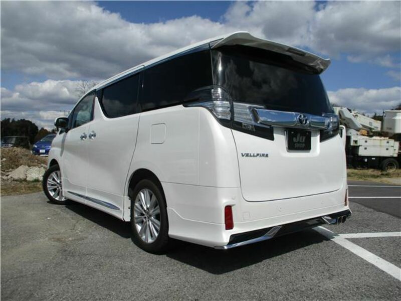 VELLFIRE