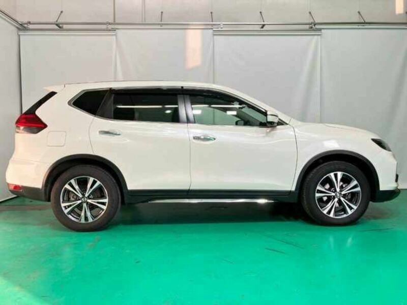 X-TRAIL-6