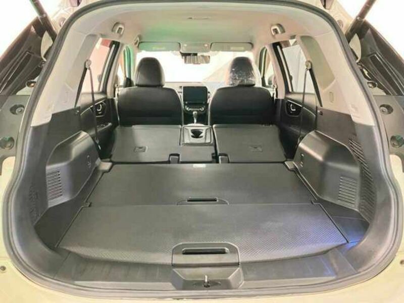 X-TRAIL-8