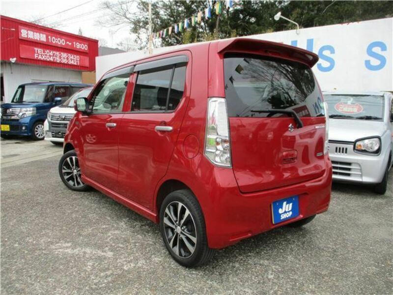 WAGON R-8