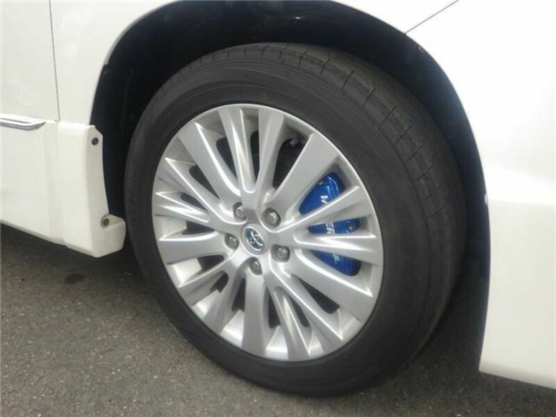 VELLFIRE-12