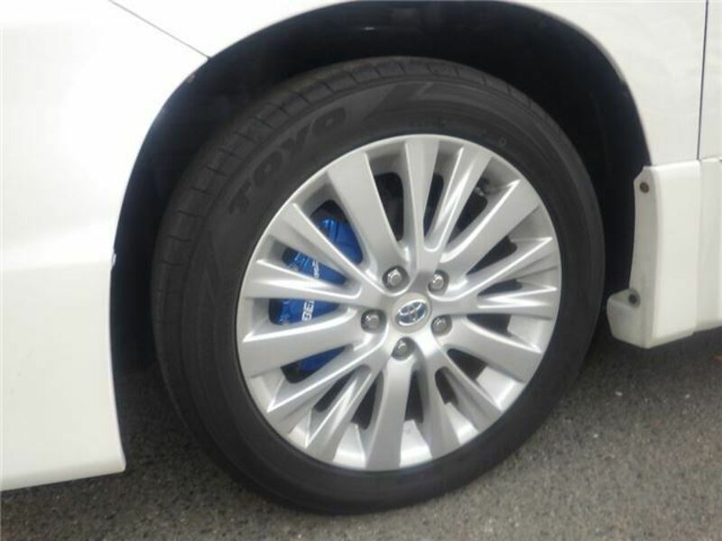 VELLFIRE-15