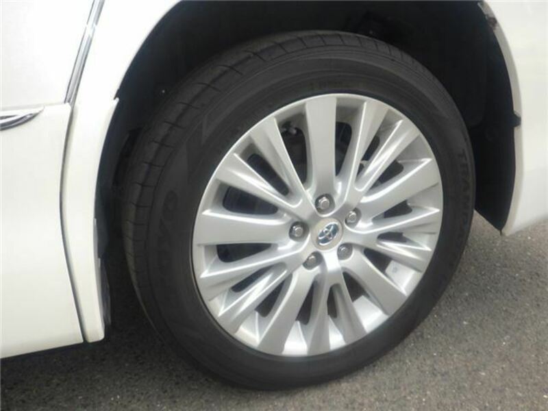 VELLFIRE-16