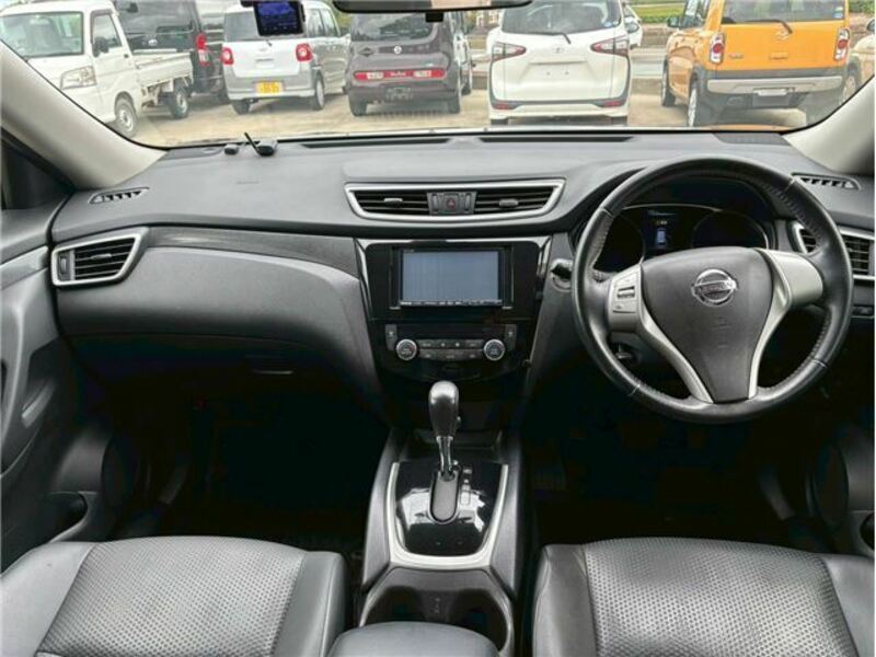 X-TRAIL-10