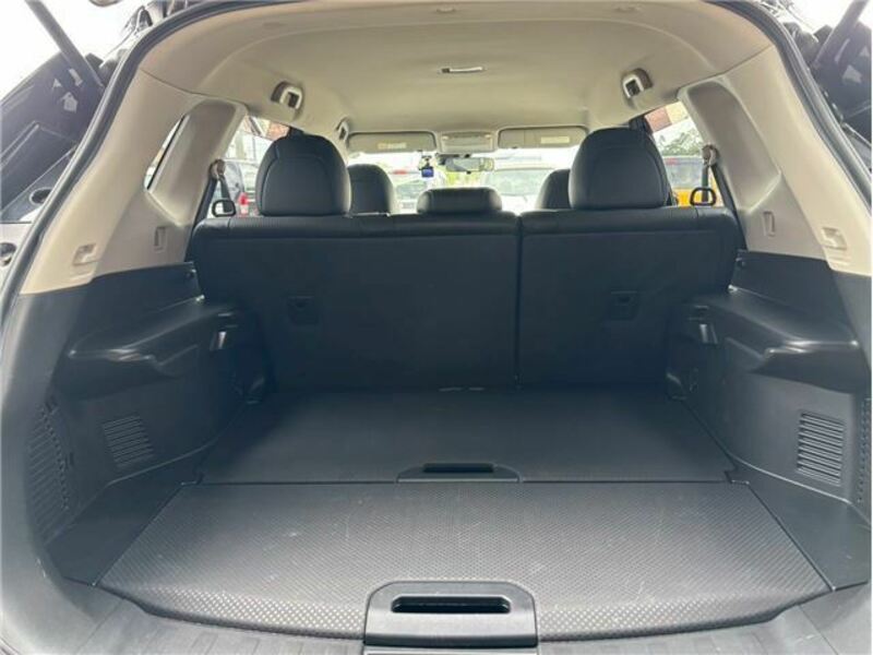 X-TRAIL-42