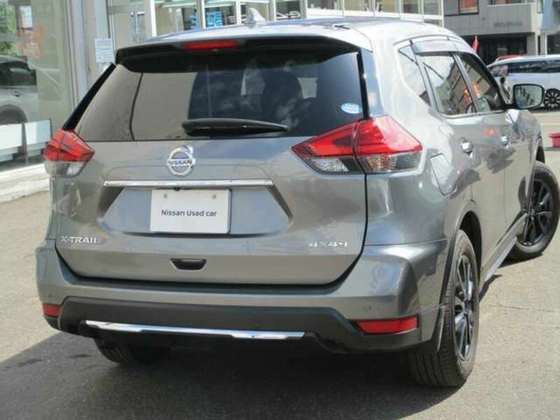 X-TRAIL