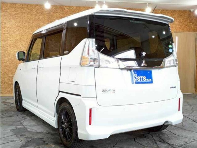 DELICA D2