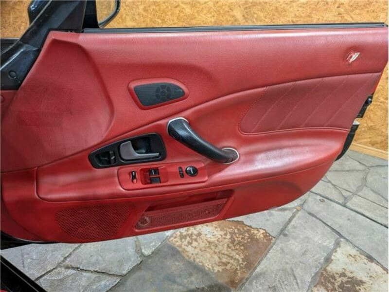 S2000