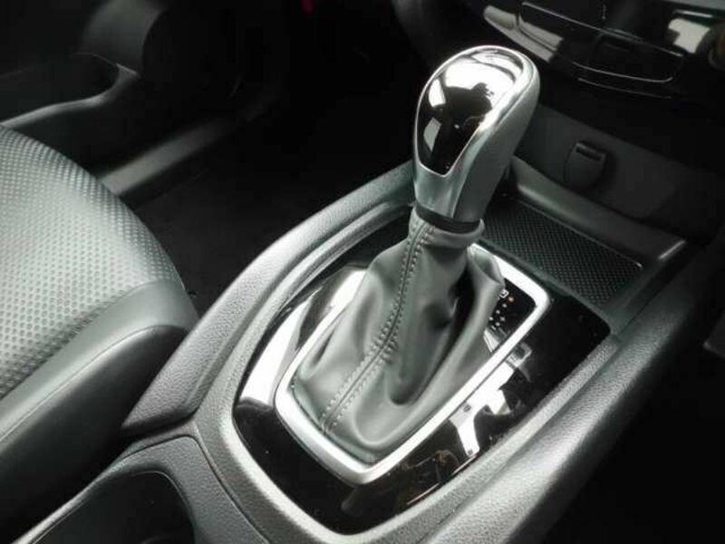 X-TRAIL-5