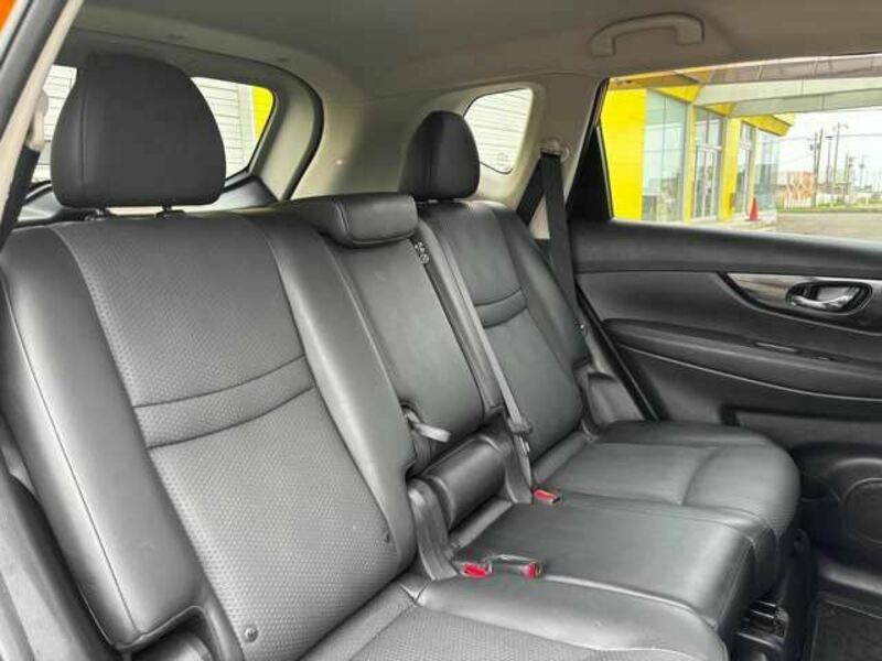 X-TRAIL-4