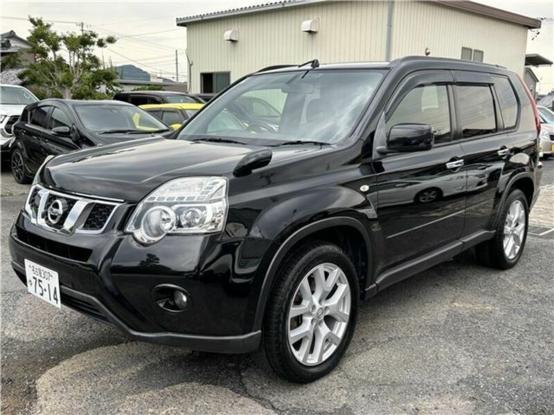 X-TRAIL