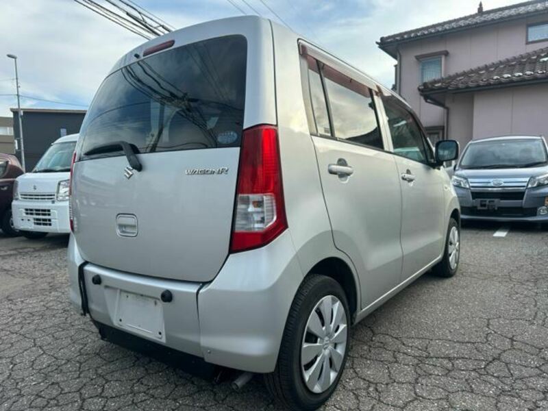 WAGON R