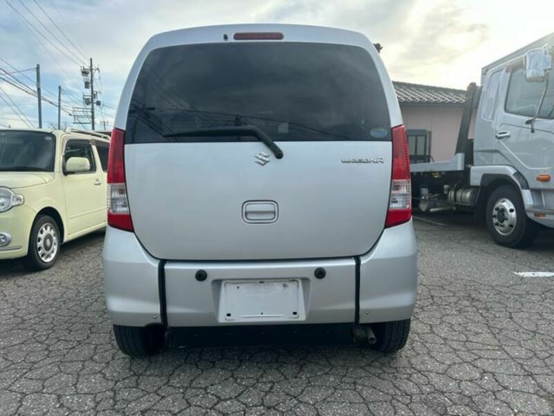 WAGON R