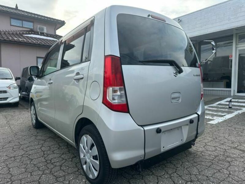 WAGON R