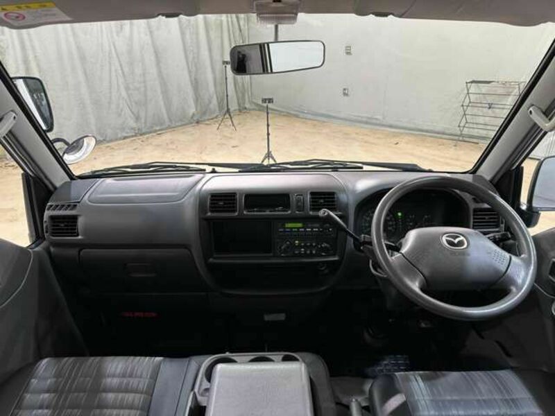 BONGO VAN-11