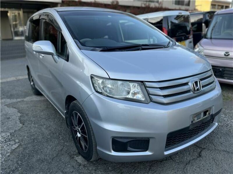 HONDA FREED SPIKE
