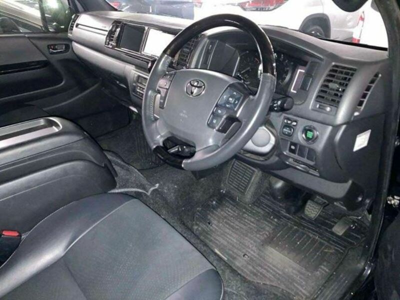 HIACE VAN