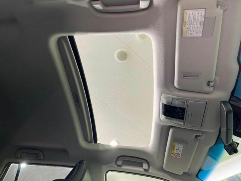 LAND CRUISER PRADO-2